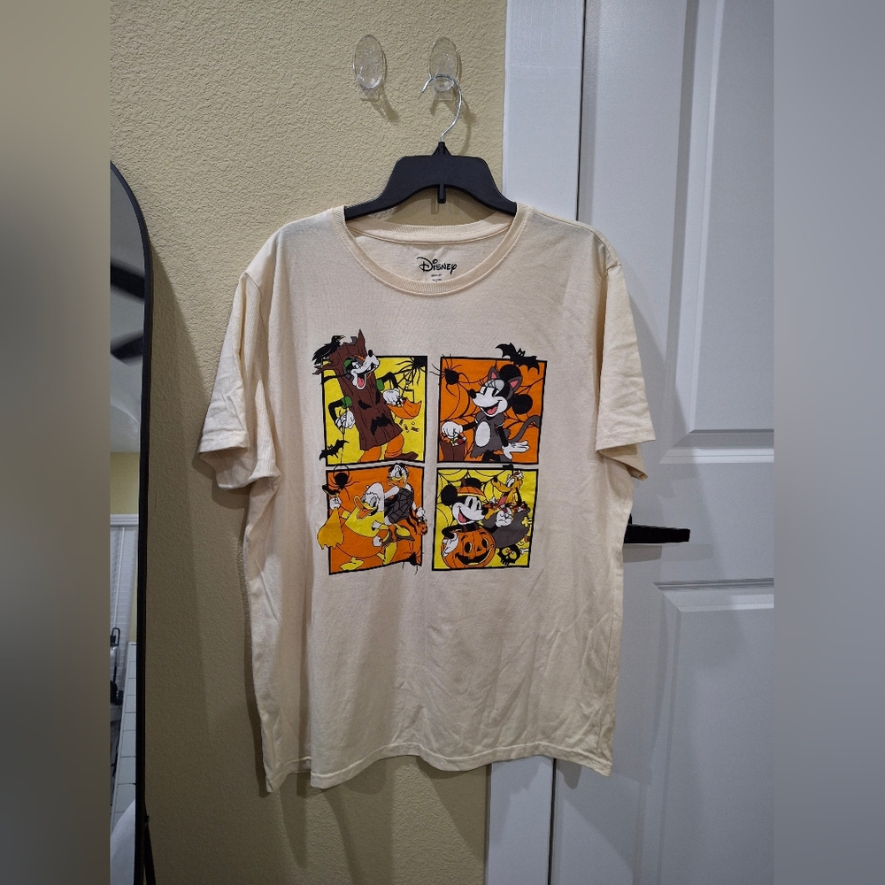 Disney T-Shirt - Picture 2 of 5